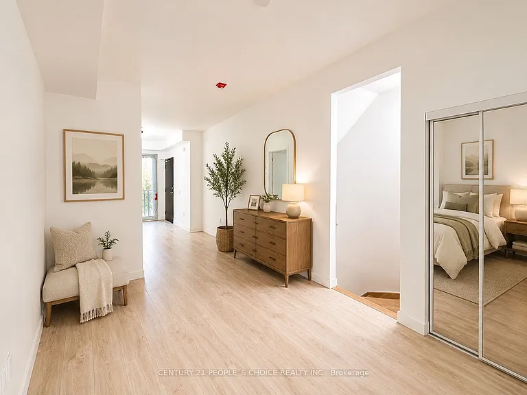 180 Clonmore Dr S #8 — Photo 3