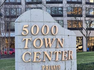 5000 Town Ctr APT 1302, Southfield, MI 48075