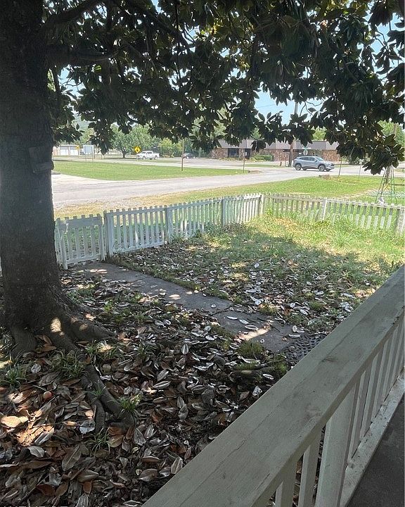 204 SE Oak St, Red Oak, OK 74563 Zillow