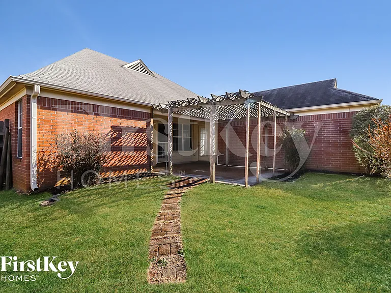 1523 Beringer Dr — Photo 15