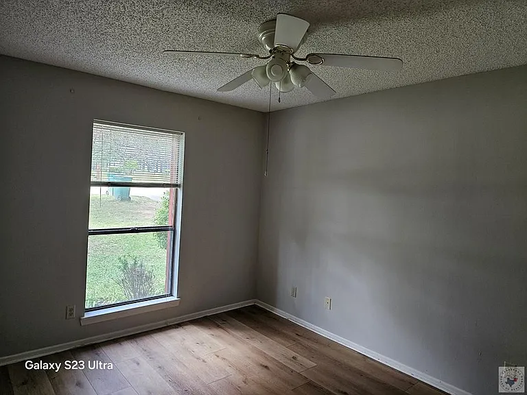 4008 Spring Lake Park Rd — Photo 3