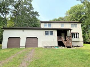 1212 Lisa Ln, Canadensis, PA 18325