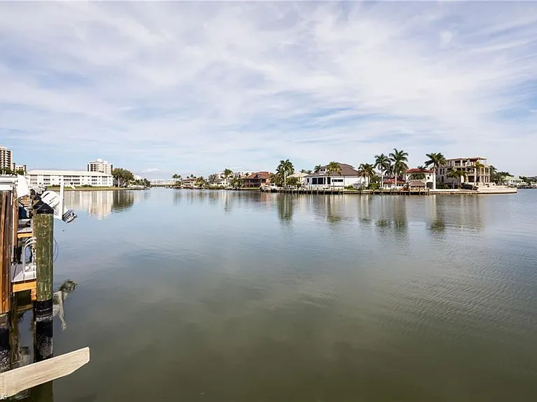 10475 Gulf Shore Dr #115 — Photo 33