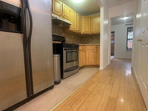 5th image of 750A Lafayette Ave
