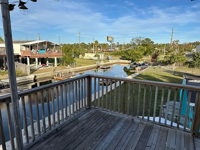 6829 Puffin Ln — Photo 14