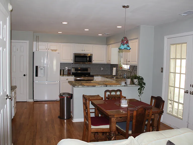 1740 Bernstein Dr — Photo 44