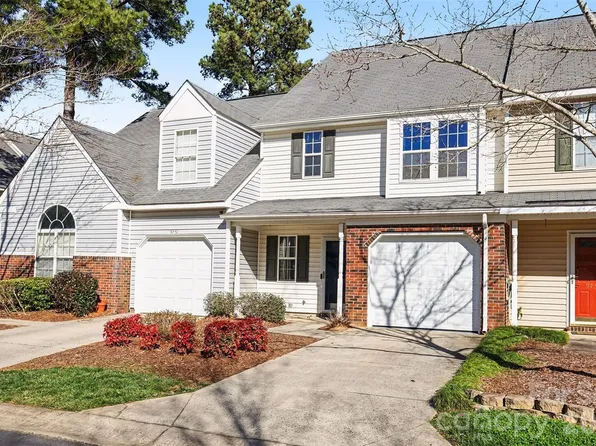 9733 Elizabeth Townes Ln, Charlotte, NC 28277