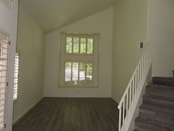 3rd image of 39882 Verono Corte