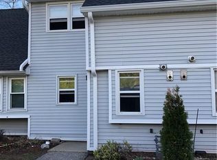 40 N 4th St #6, Ansonia, CT 06401