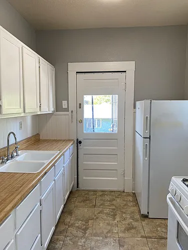 531 Cedar St Photo 1