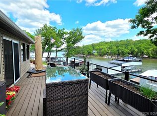 113 Oak Dr, Sunrise Beach, MO 65079