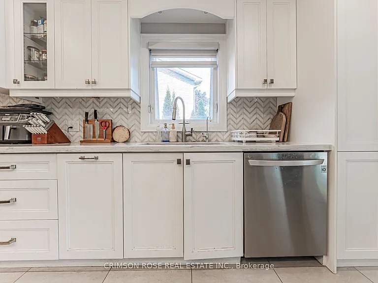 1588 Stationmaster Ln #UPPER HALF — Photo 15