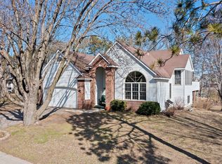 683 Crimson Leaf Trl, Eagan, MN 55123