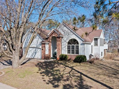 683 Crimson Leaf Trl, Eagan, MN, 55123