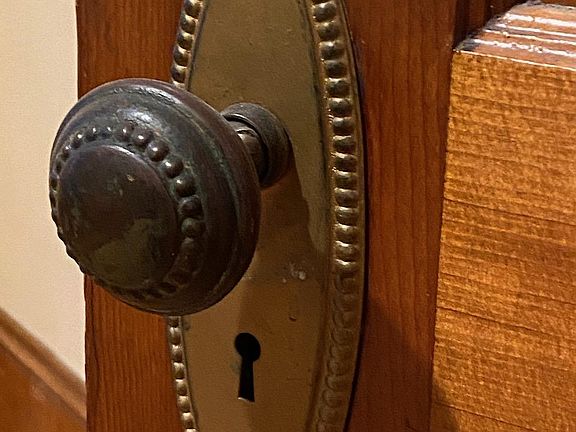 Original 1910 hardware