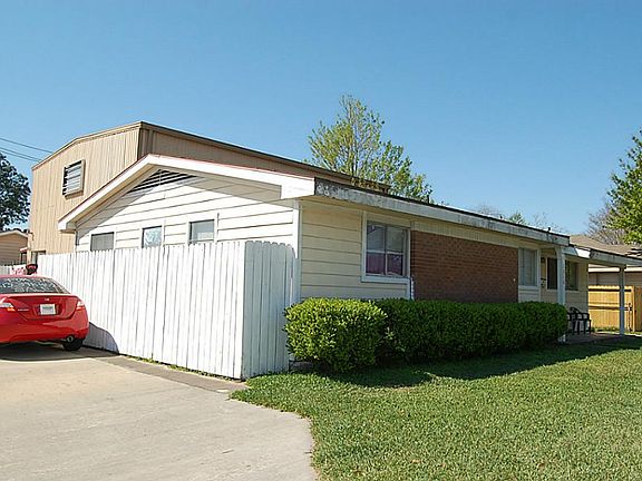 Side view from Strawberry St.