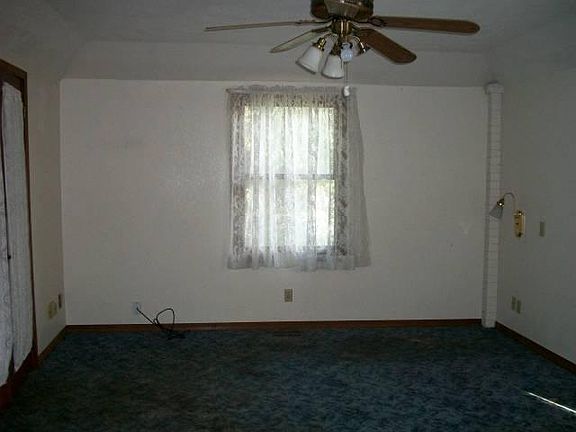 5th image of 617 N Oakland Ave
