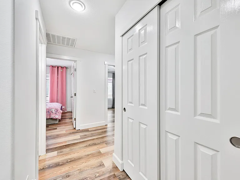 17512-17572 SE Pine St — Photo 53