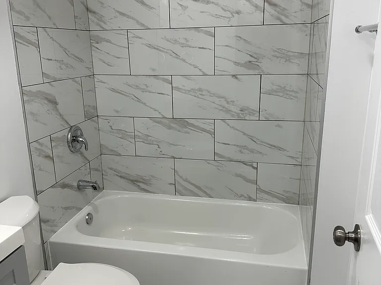 2331 W Superior St #GU — Photo 11