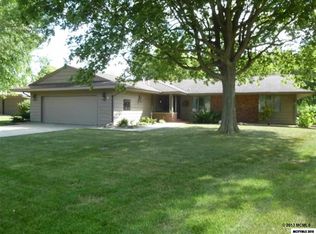 8 Old Farm Rd, Mason City, IA 50401