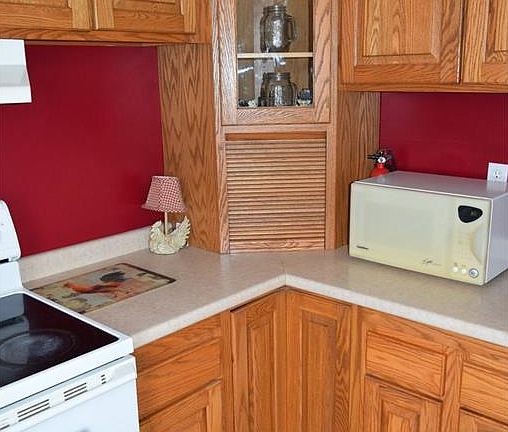 5th image of 5323 Clarissa Ln NW