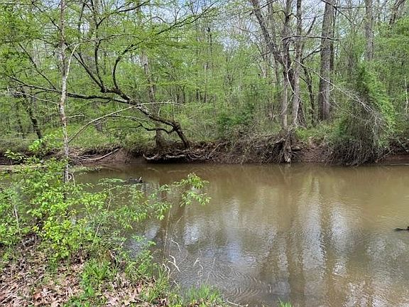 3rd image of Lake Hardeman Rd