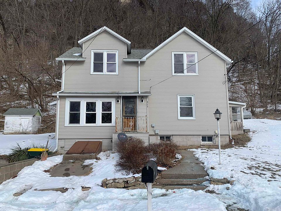 1st image of 613 W Bluff St