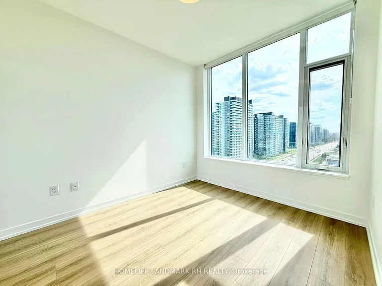 2485 Eglinton Ave W #1519 — Photo 9