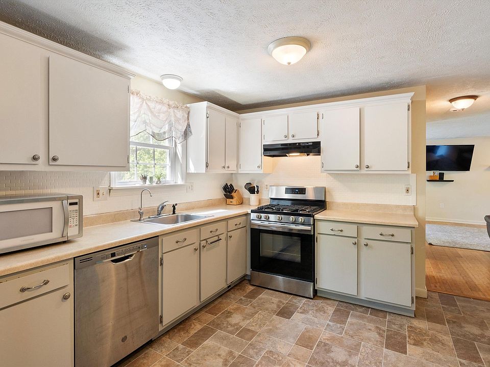 237 Harris Road, Nashua, NH 03062 Zillow