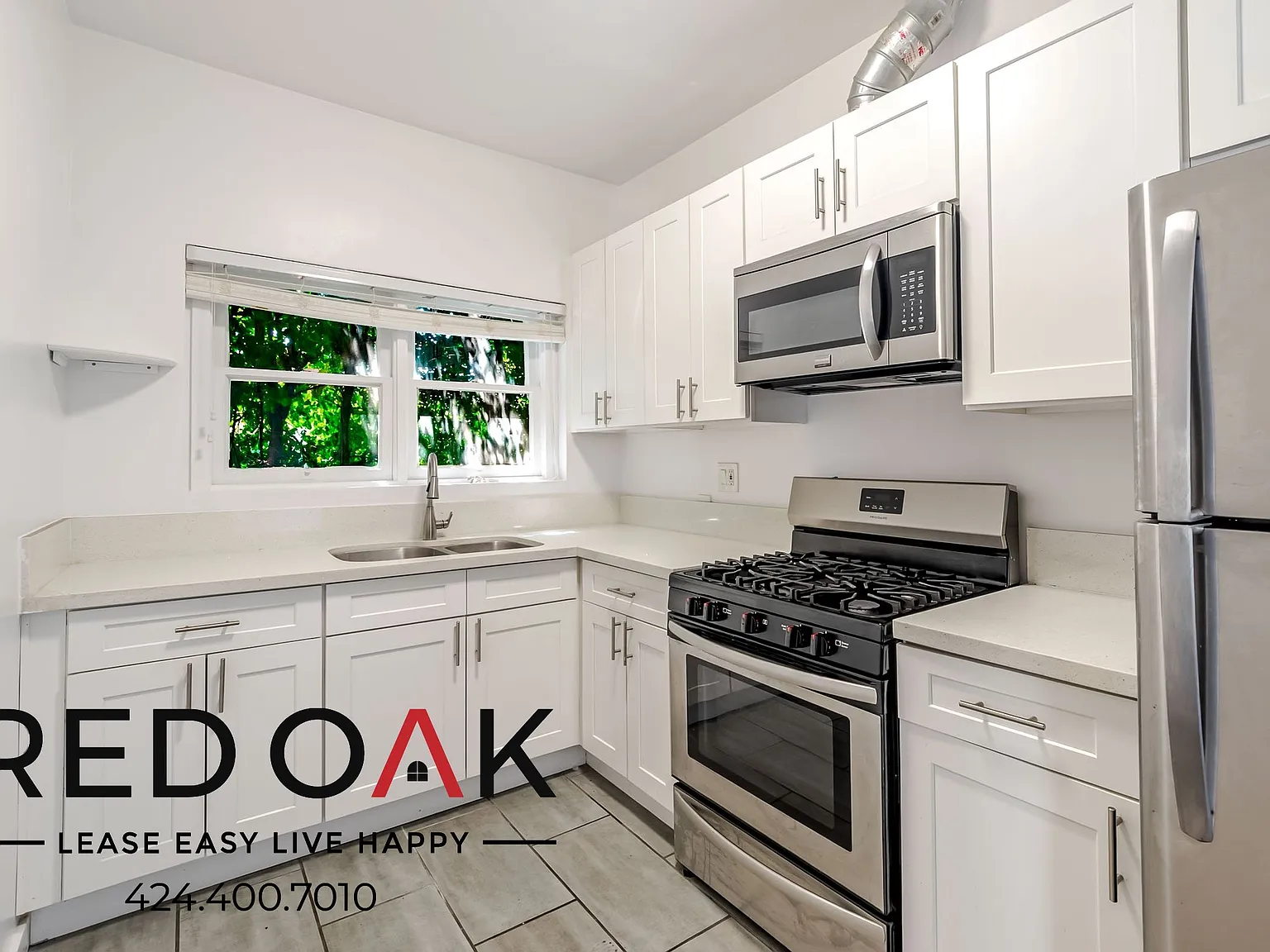 ~2 Weeks Free~ Luminous 1-Bed With Parking Included And Stainless Steel Appliances ~ In East Holl... — Photo 2