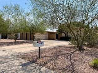 2247 E Lincoln Dr, Phoenix, AZ 85016