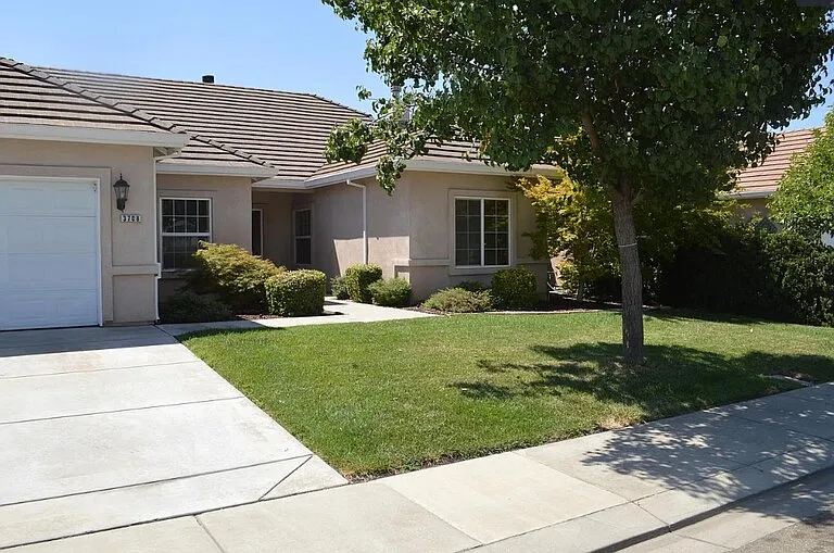 3708 Lauding Way — Photo 1