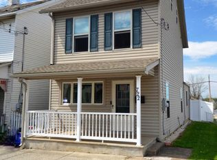722 Race St, Catasauqua, PA 18032