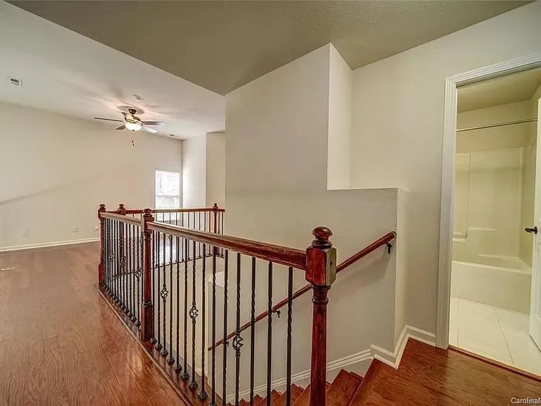 10947 Princeton Village Dr — Photo 20