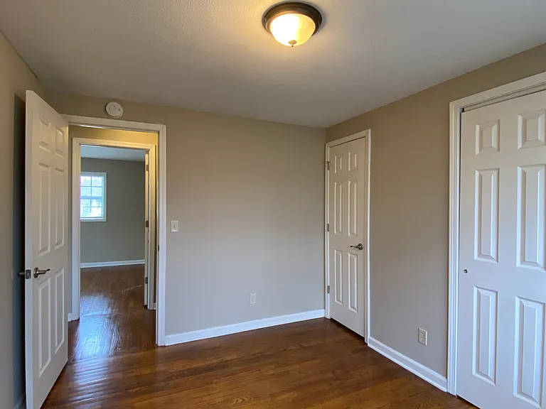 112 Meadow River Dr — Photo 16