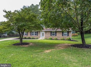 843 Pat Ln, Huntingtown, MD 20639