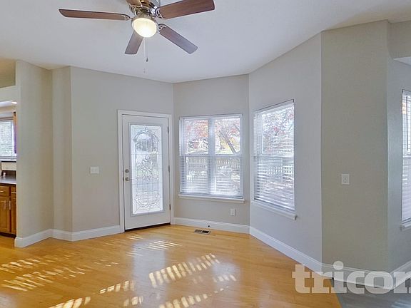 4th image of 2924 Kettering Dr