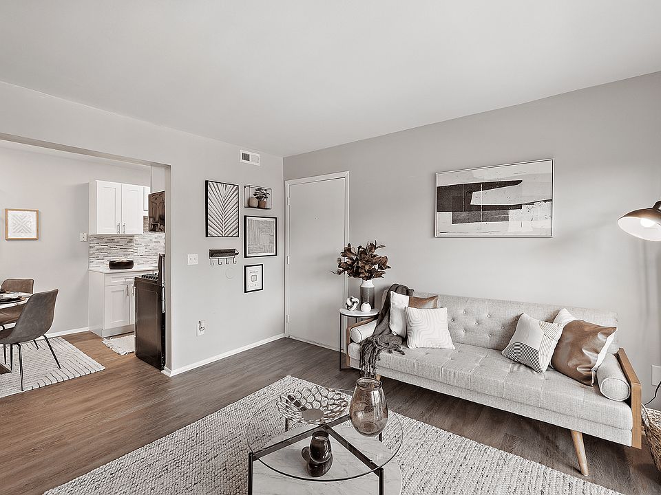 Welcome Home to Residences at Grand Blanc!