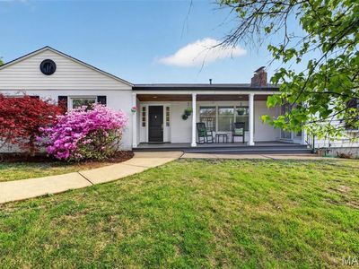 8 Price Ct, Saint Louis, MO, 63132