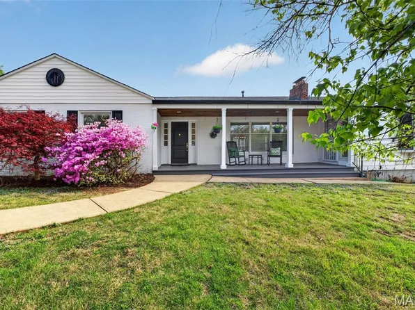 8 Price Ct, Saint Louis, MO 63132