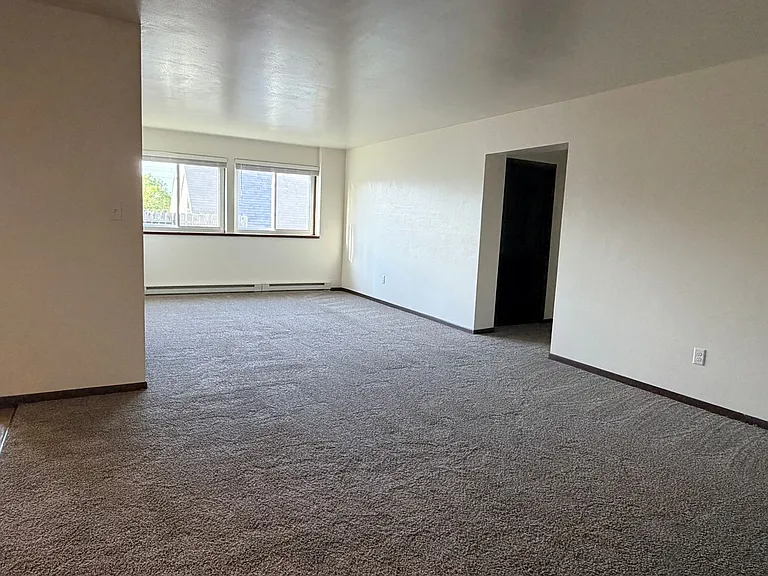 253 S Ridge St — Photo 12