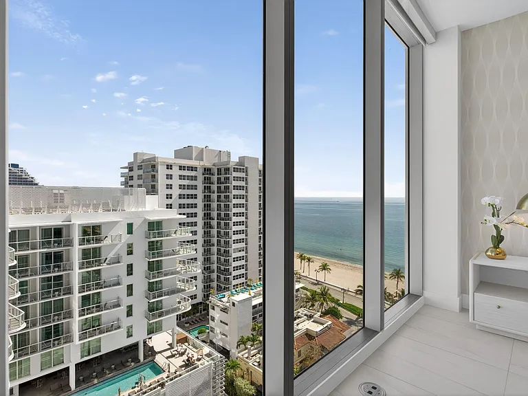 151 N Seabreeze Blvd #1004 — Photo 35