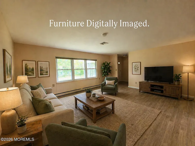 341B Canterbury Ct — Photo 4