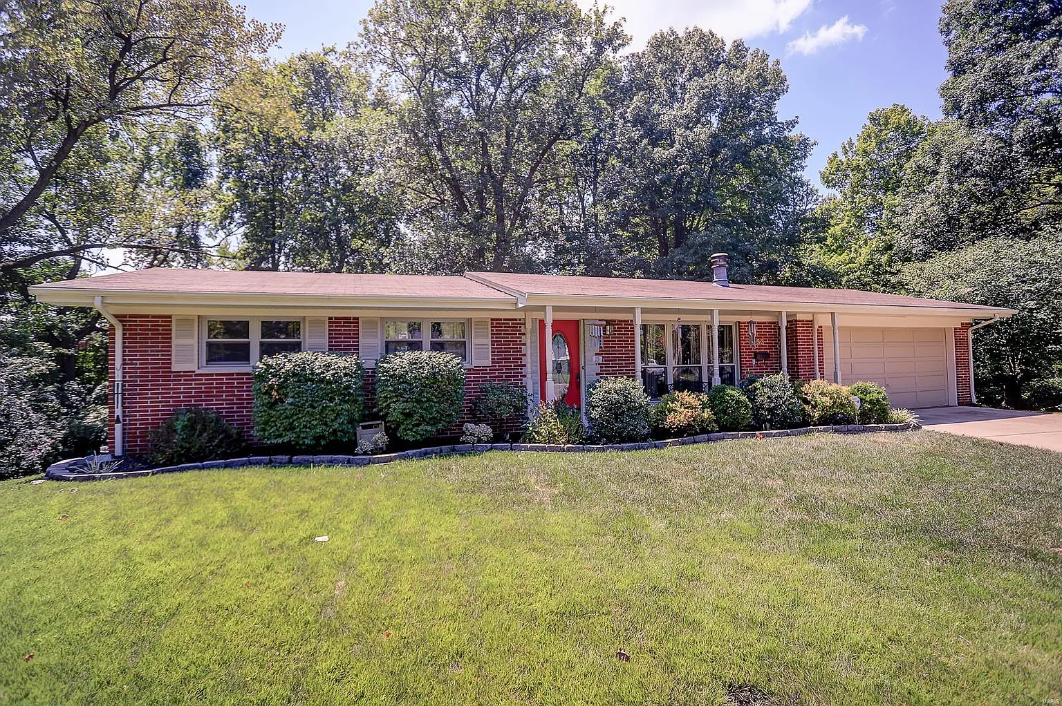 33 Chamberlain Ct photo 1