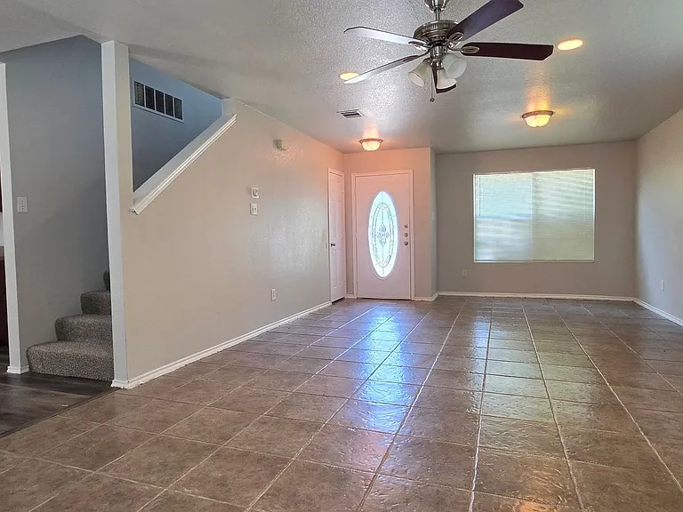 8808 Chaps Ave — Photo 4