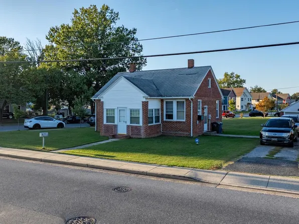 305 Port St, Easton, MD 21601