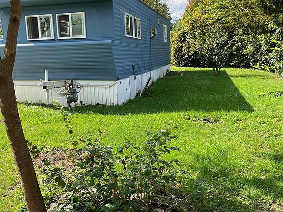 2nd image of 948 Mildred Ave