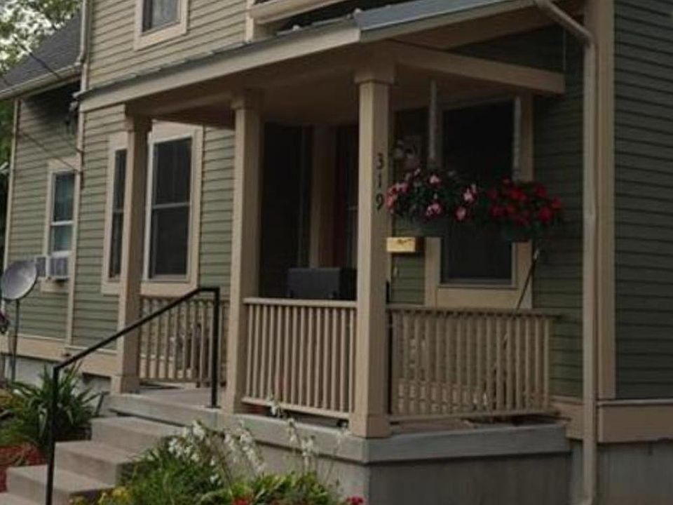 1st image of 319 Freyling Pl SE