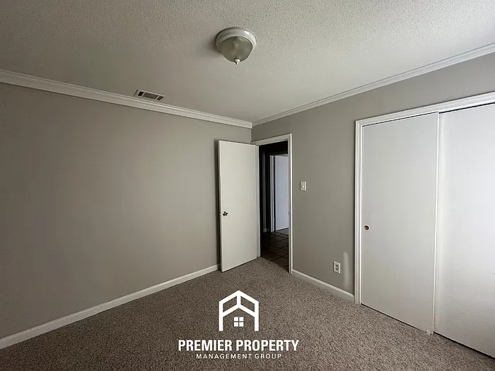 5288 Yale Rd — Photo 16
