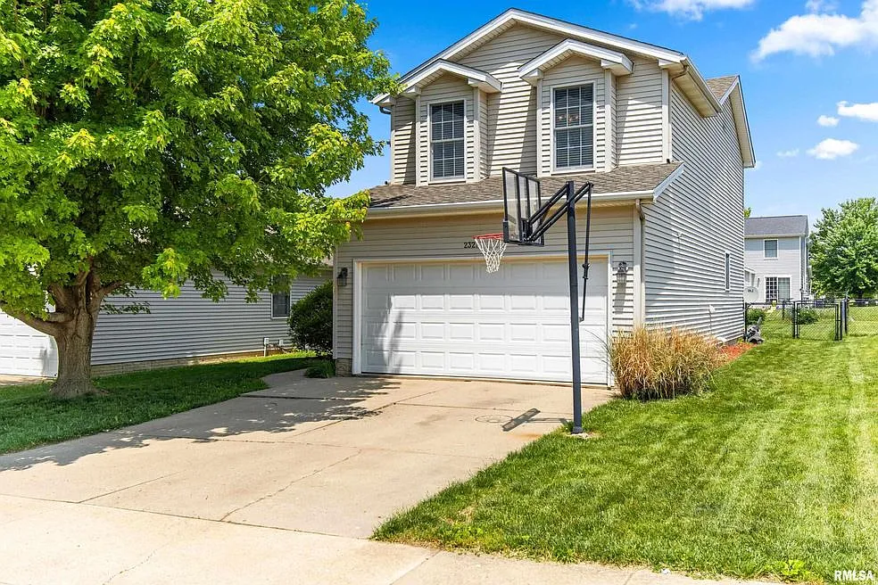 3 bed, 2.5 bath, 1547 sqft, $2,700 — Photo 1
